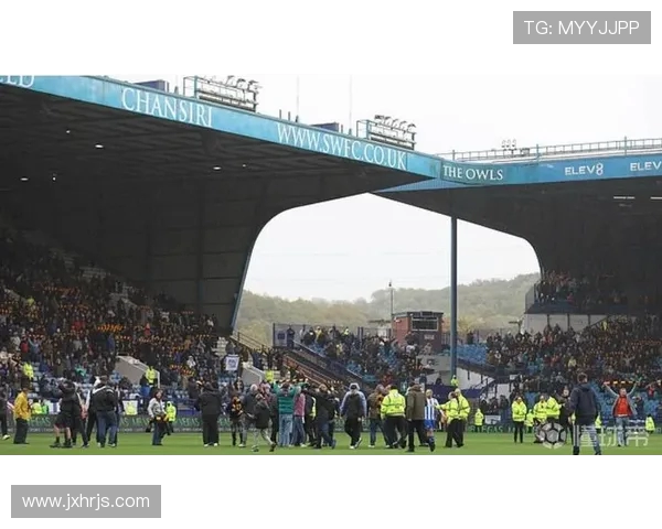 镜报称托管后谢周三球迷消费近50万镑展现深厚支持力度情怀